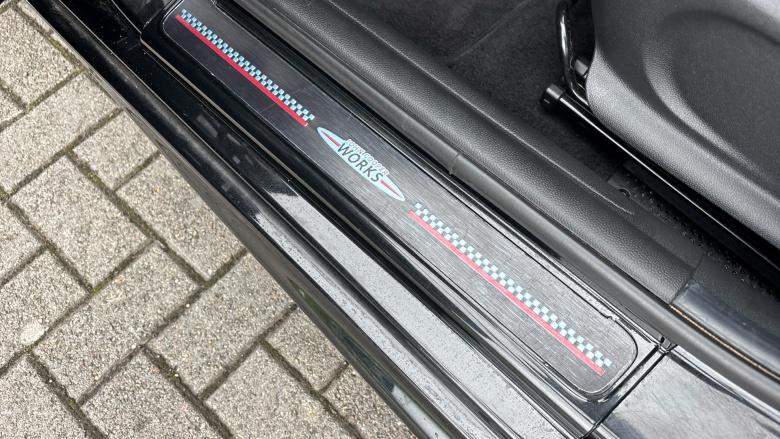 MINI Hatchback 1.5 Cooper Sport 5dr Petrol Hatchback